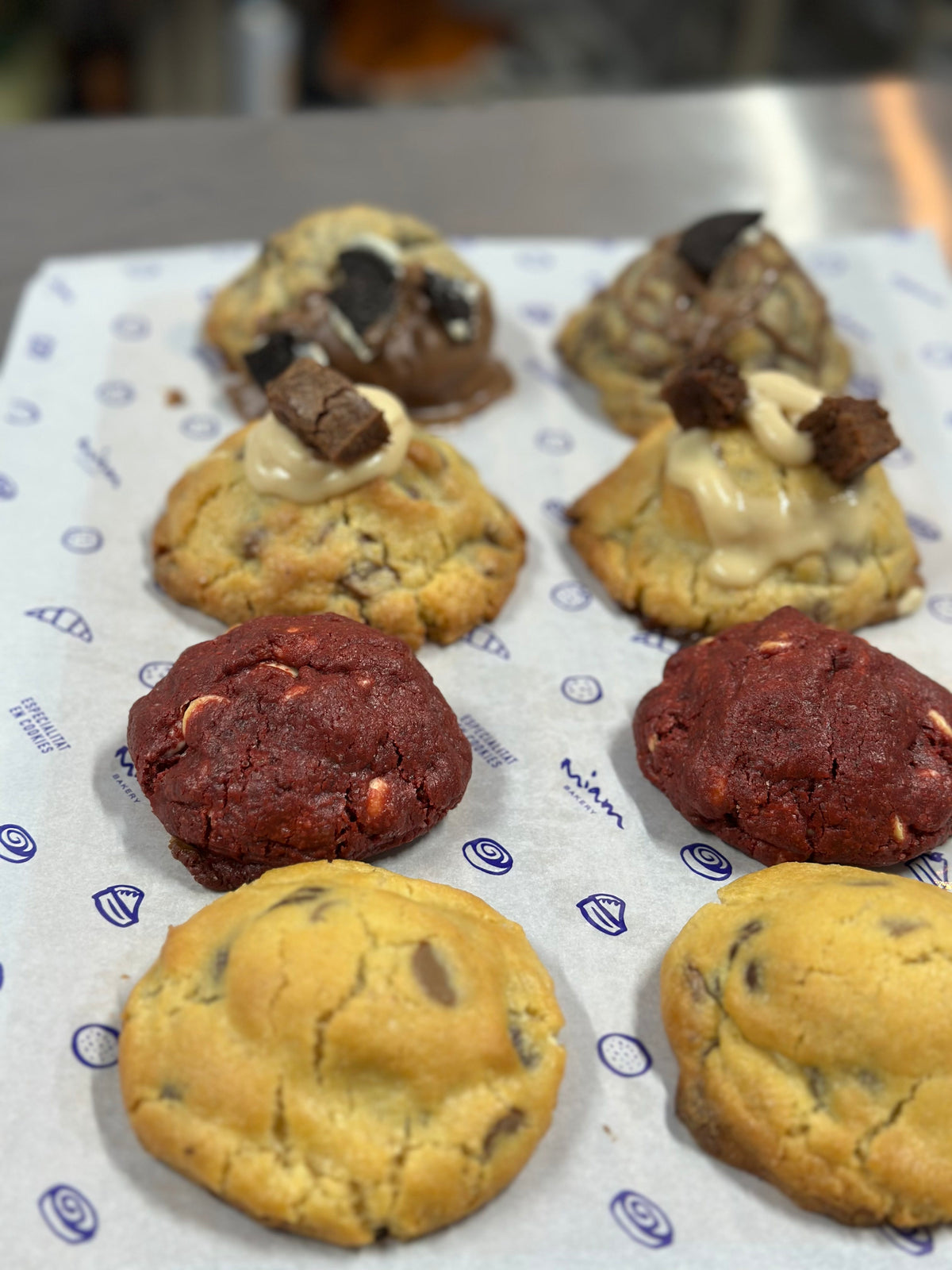 Elaborant cookies americanes pas a pas al curs presencial de Sitges